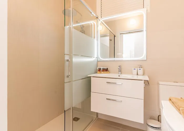 Bright Seaside In Cristianos - Achacay *