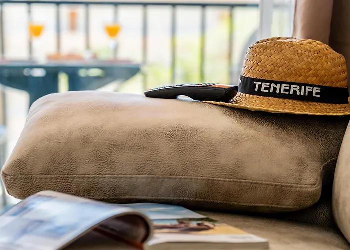 Bright Seaside In Cristianos - Achacay *