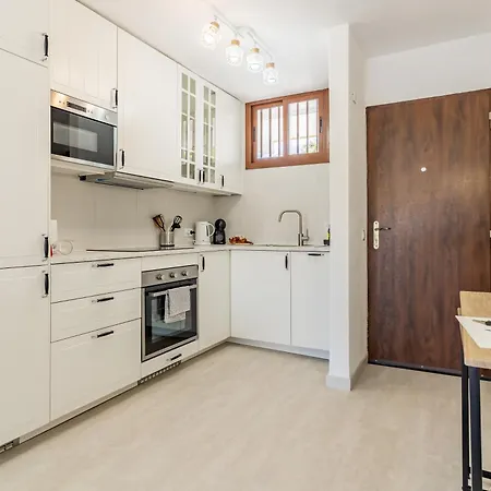 Bright Seaside In Cristianos - Achacay Los Cristianos (Tenerife)