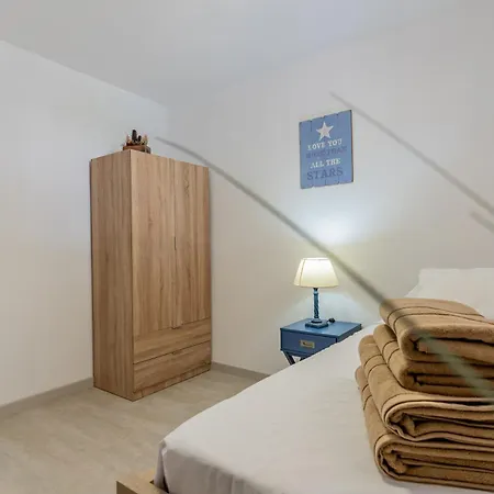 Bright Seaside In Cristianos - Achacay Apartment *