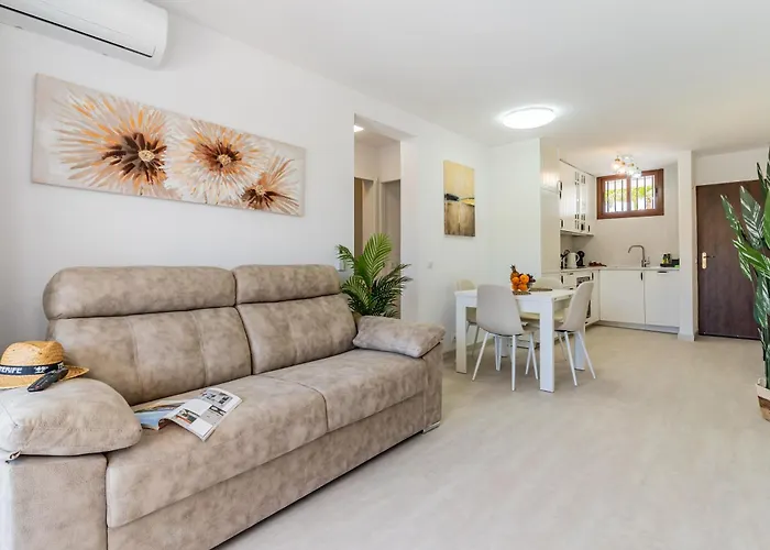 Bright Seaside In Cristianos - Achacay