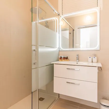 Bright Seaside In Cristianos - Achacay *