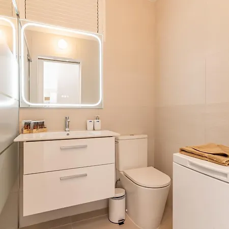 Bright Seaside In Cristianos - Achacay Apartment